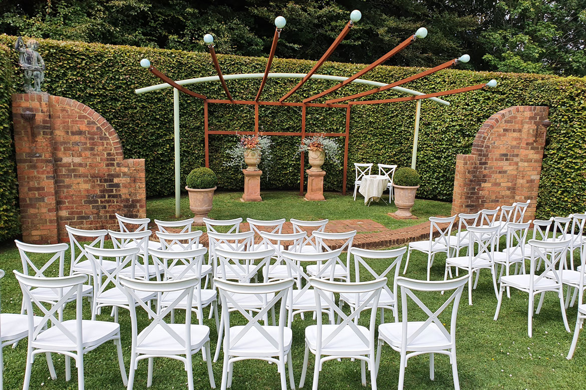 Wedding Ceremonies and Photography at Cloudehill Gardens